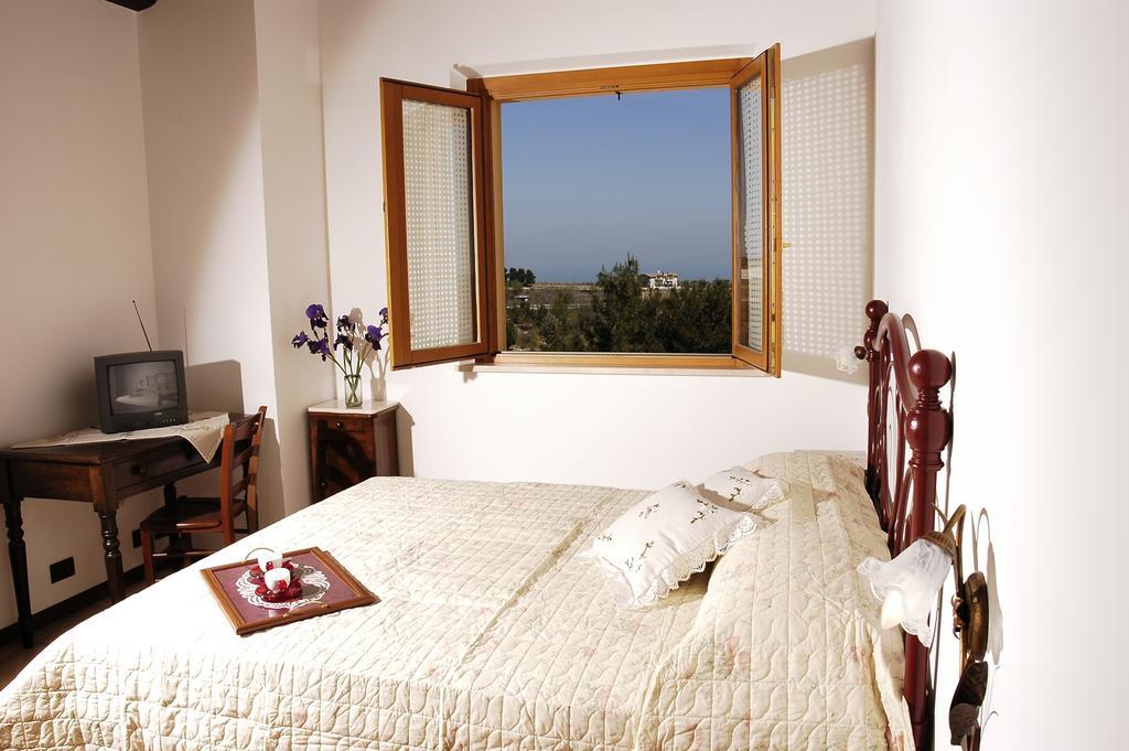 Briciola Di Sole Guest House Grottammare Ruang foto